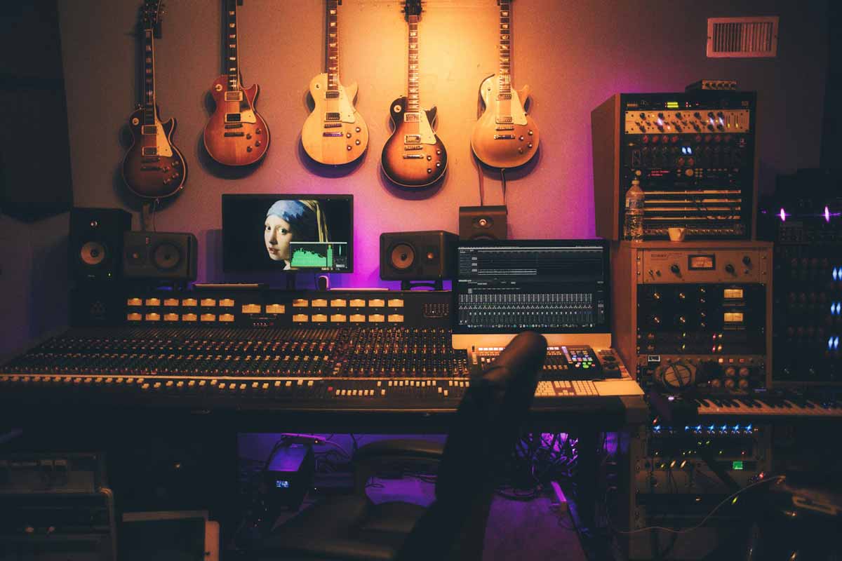 Audio-visual equipment